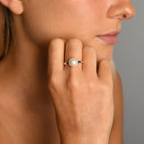 Fine pearl dome ring