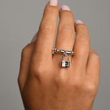 Stretchy ring with VT lock