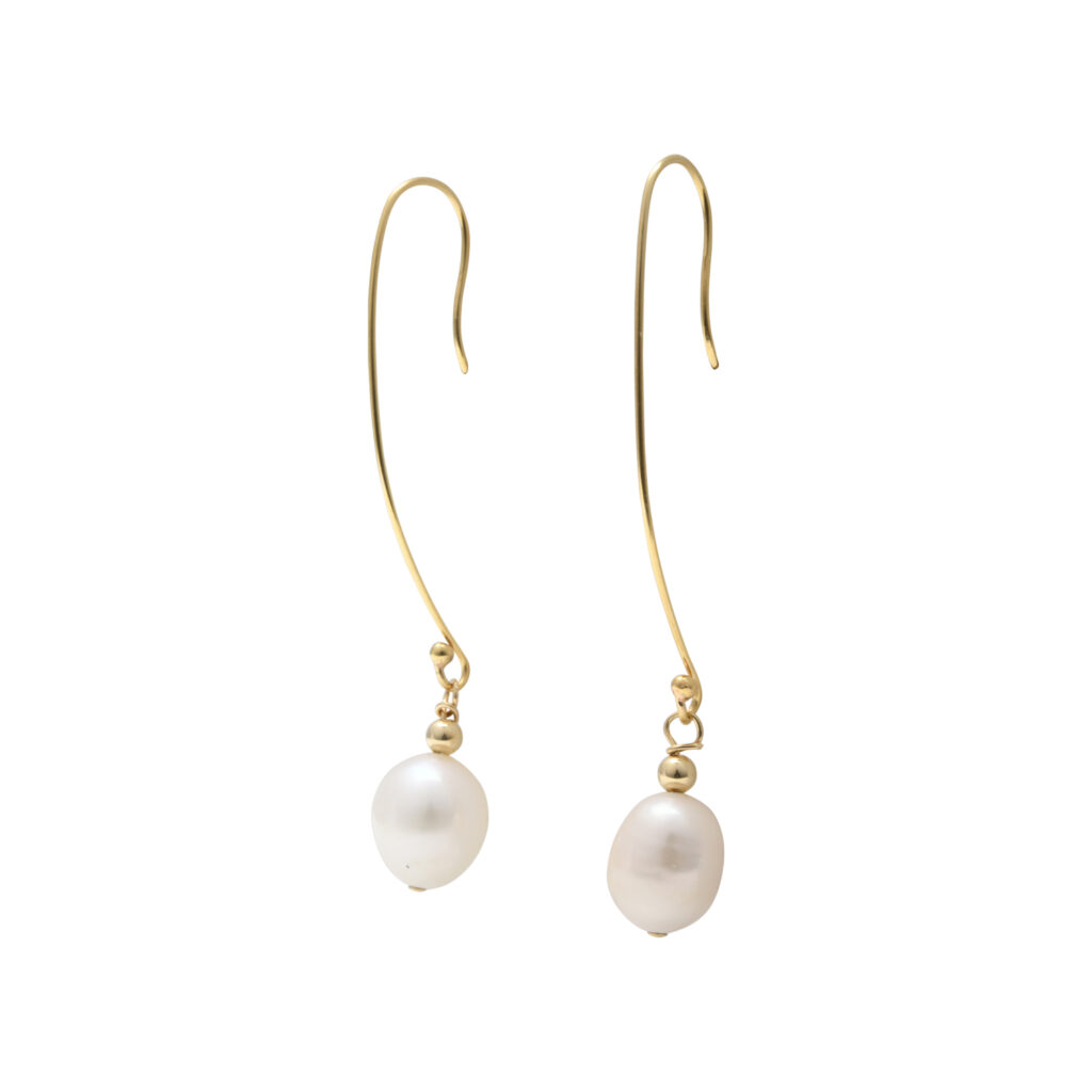 Long hook earrings with pearl - Von Treskow