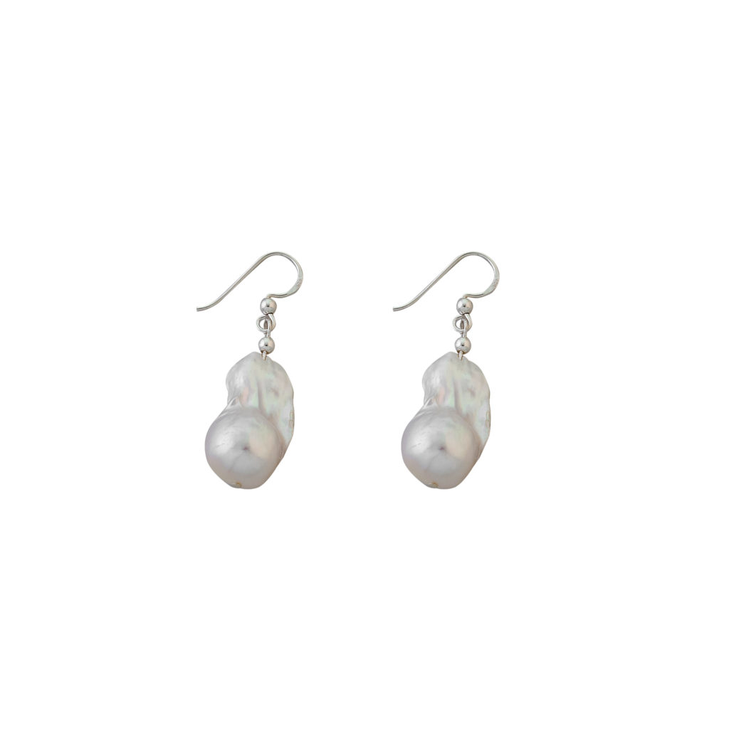 Large baroque pearl earrings - Von Treskow