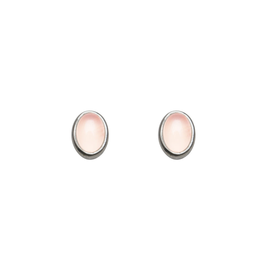 Oval rose quartz studs - Von Treskow